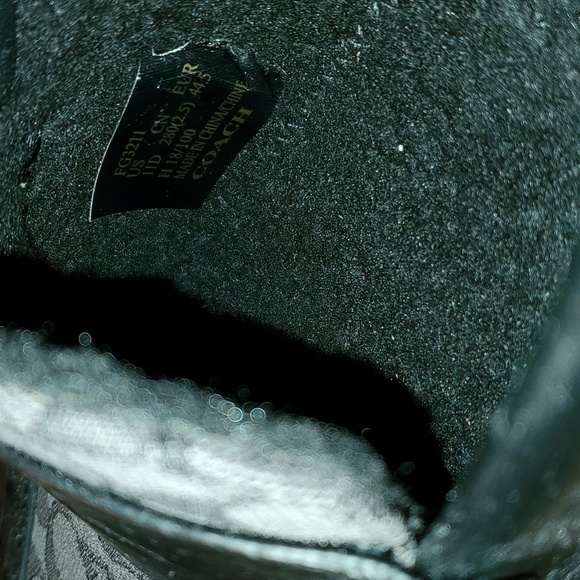 Coach Signature Slippers, size 11D, New In Box - Picture 7 of 13